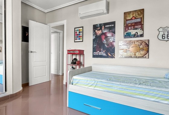 Resale - Villa - Orihuela Costa - Los Dolses