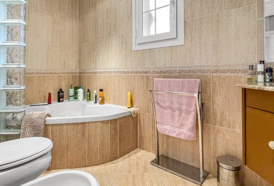 Resale - Villa - Orihuela Costa - Los Dolses