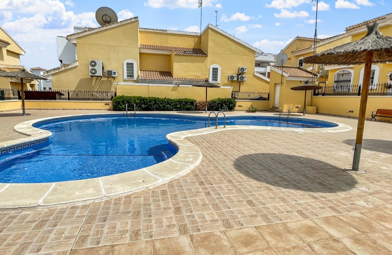 Resale - Villa - Orihuela Costa - Los Dolses