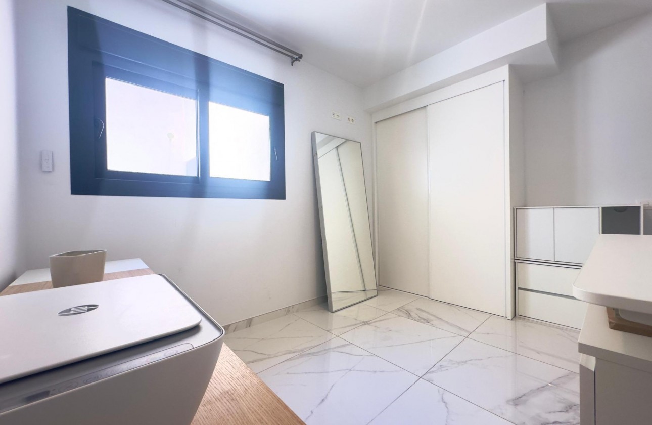 Reventa - Apartamento / piso - Orihuela Costa - PAU 8