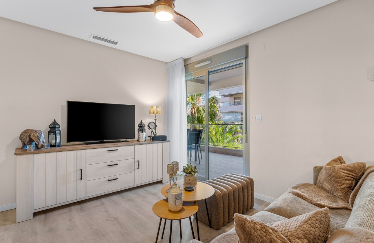 Resale - Apartment / flat - Orihuela Costa - Los Dolses