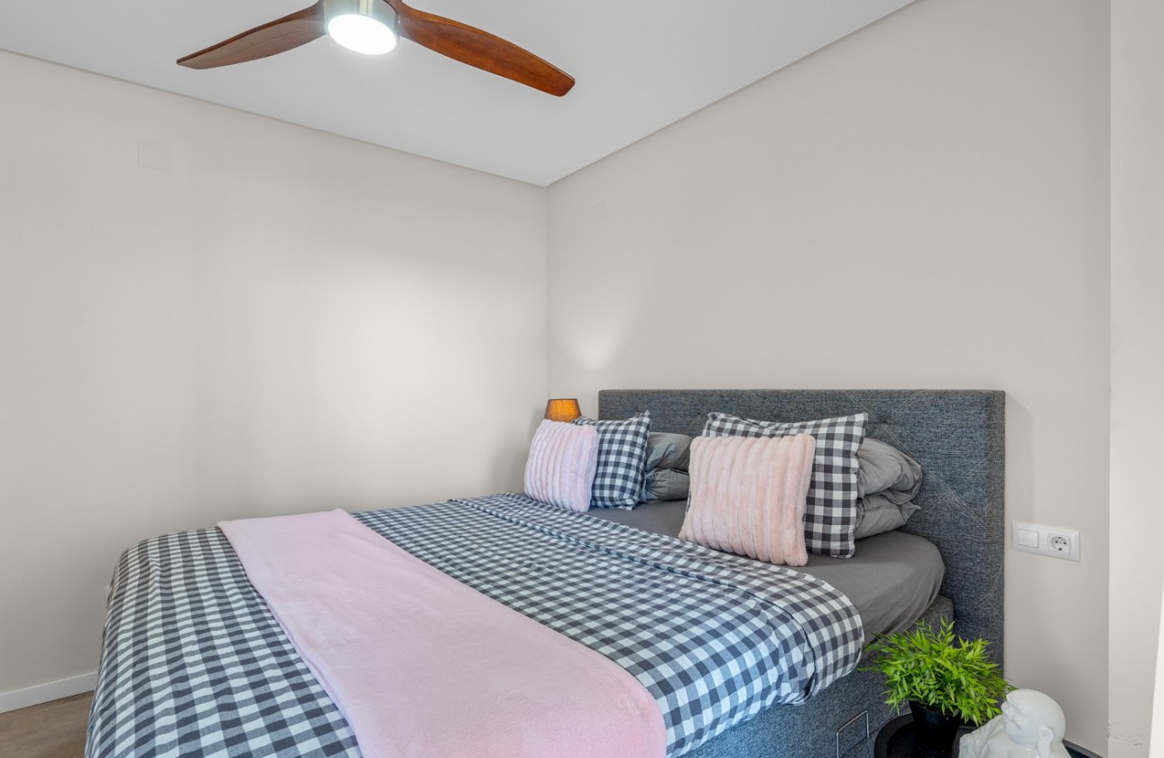 Resale - Apartment / flat - Orihuela Costa - Los Dolses