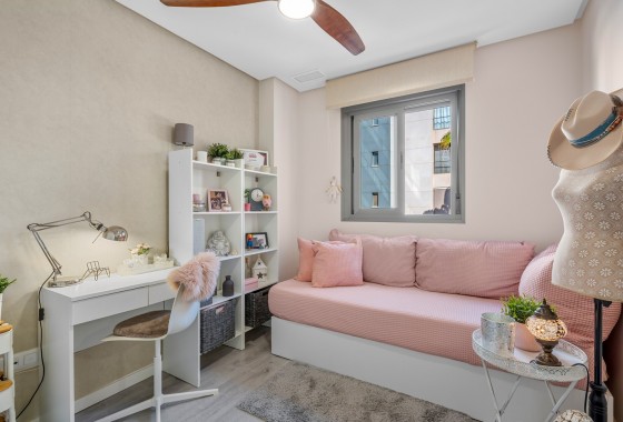 Resale - Apartment / flat - Orihuela Costa - Los Dolses