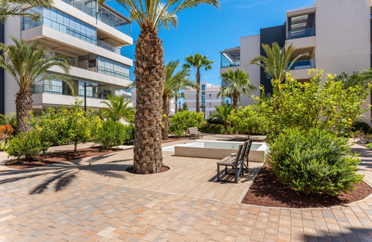 Resale - Apartment / flat - Orihuela Costa - Los Dolses