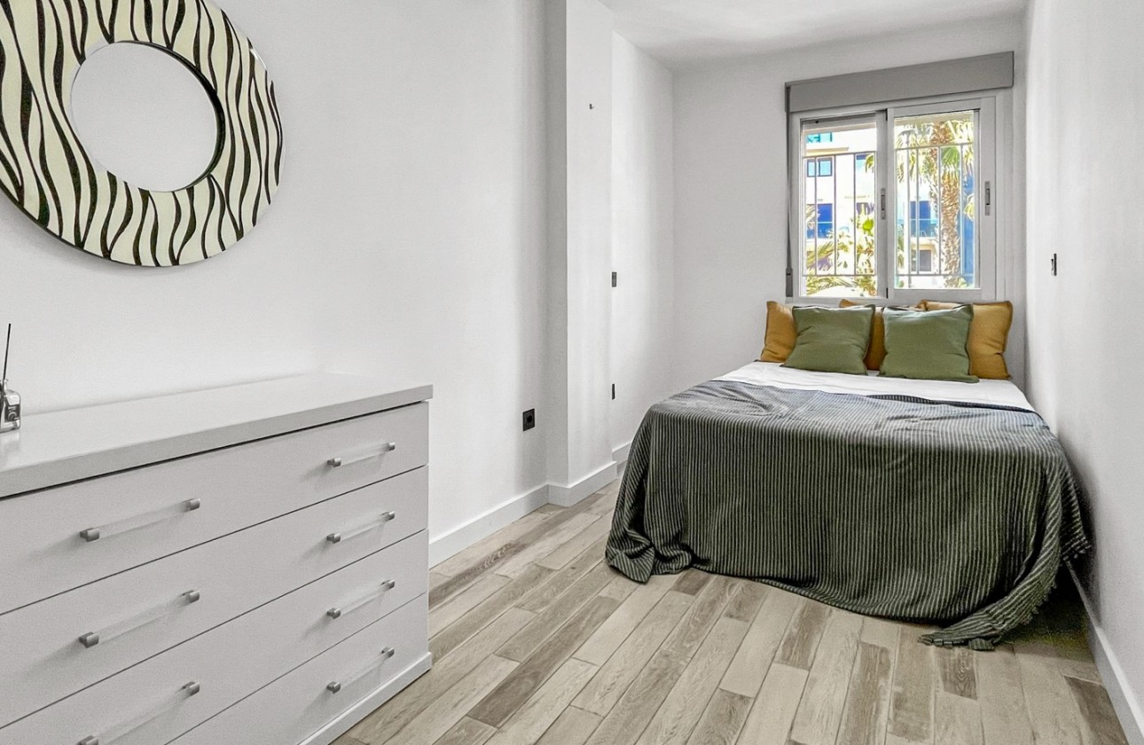 Revente - Appartement - Orihuela Costa - Punta Prima