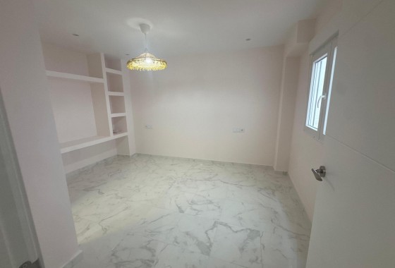 Revente - Appartement - Torrevieja - Muelle Pesquero