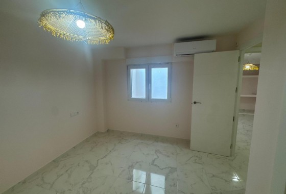 Revente - Appartement - Torrevieja - Muelle Pesquero