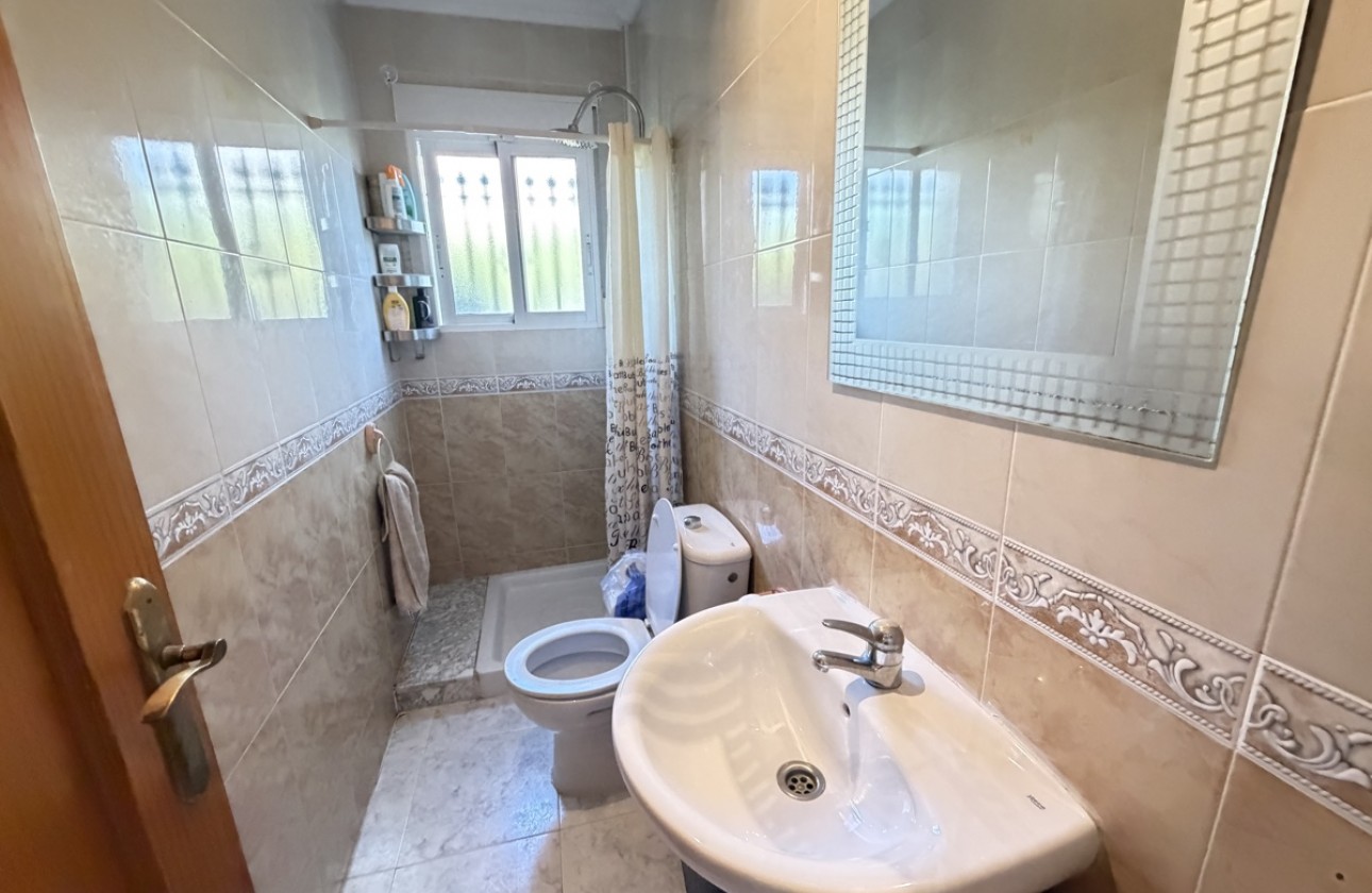 Resale - Villa - Villamartin