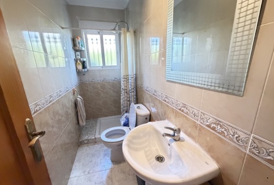 Resale - Villa - Villamartin