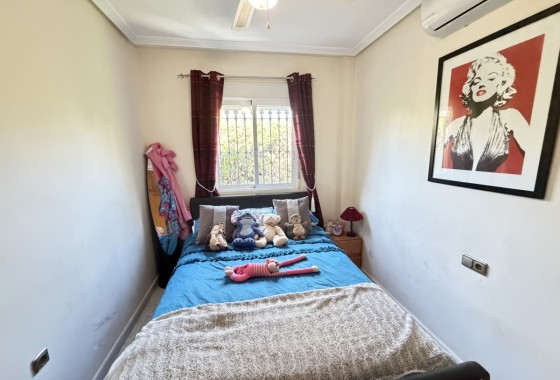 Resale - Villa - Villamartin