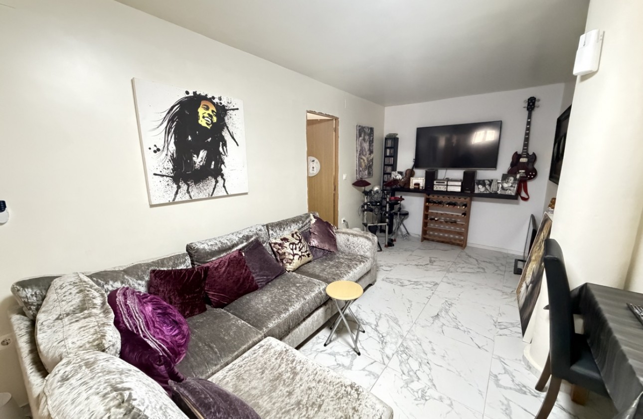 Resale - Villa - Villamartin