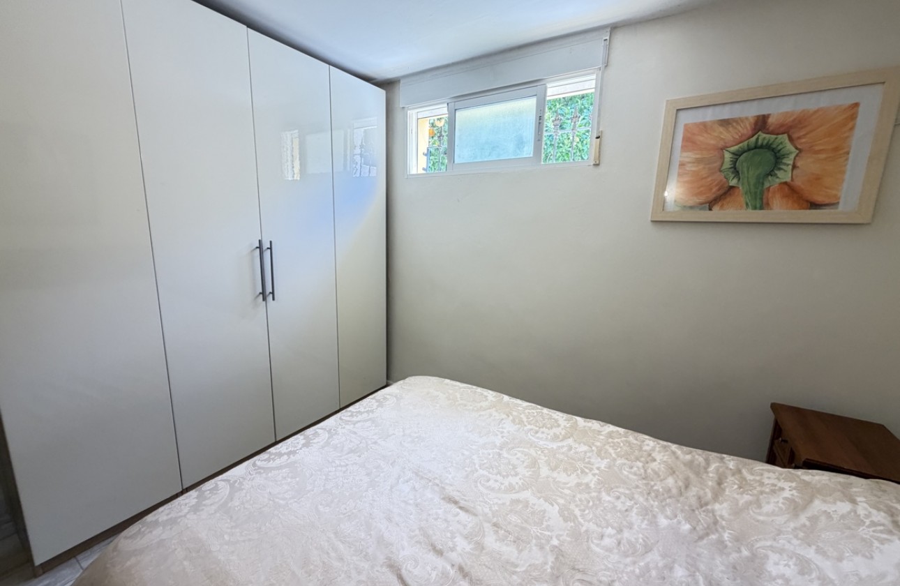 Resale - Villa - Villamartin