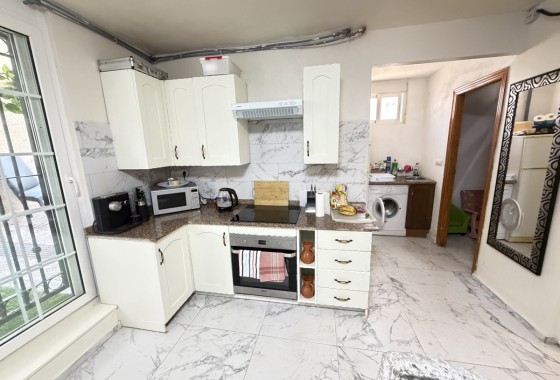 Resale - Villa - Villamartin