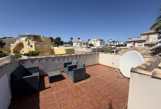 Resale - Villa - Villamartin