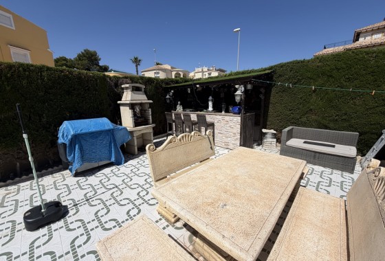 Resale - Villa - Villamartin