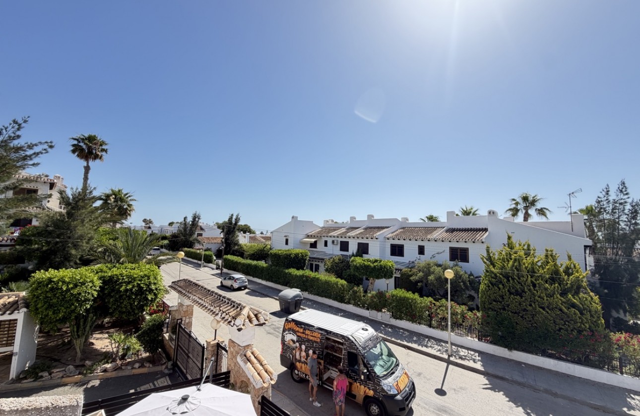 Resale - Apartment / flat - Cabo Roig