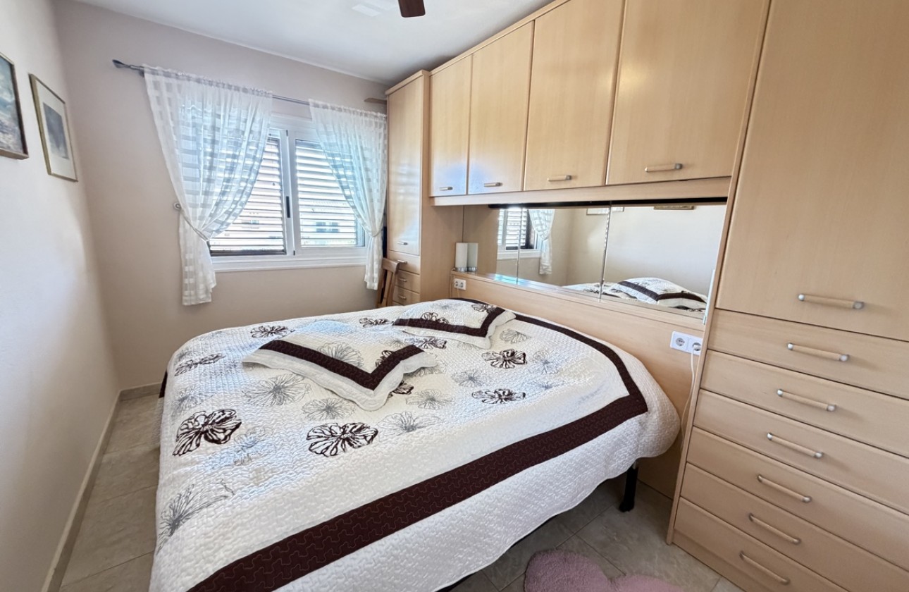 Resale - Apartment / flat - Cabo Roig