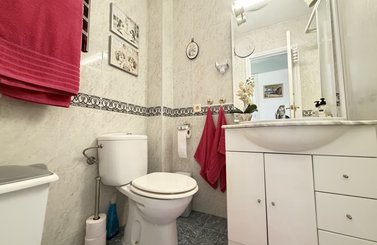 Resale - Apartment / flat - Cabo Roig