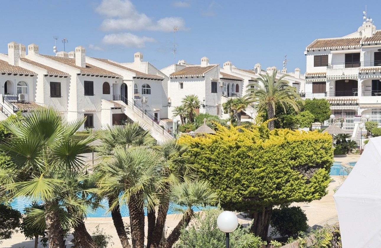 Resale - Apartment / flat - Cabo Roig