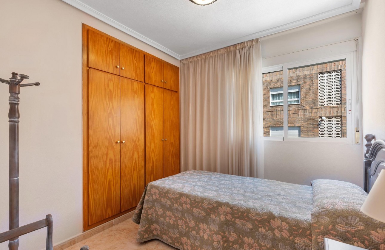 Reventa - Apartamento / piso - Torrevieja - Playa del cura