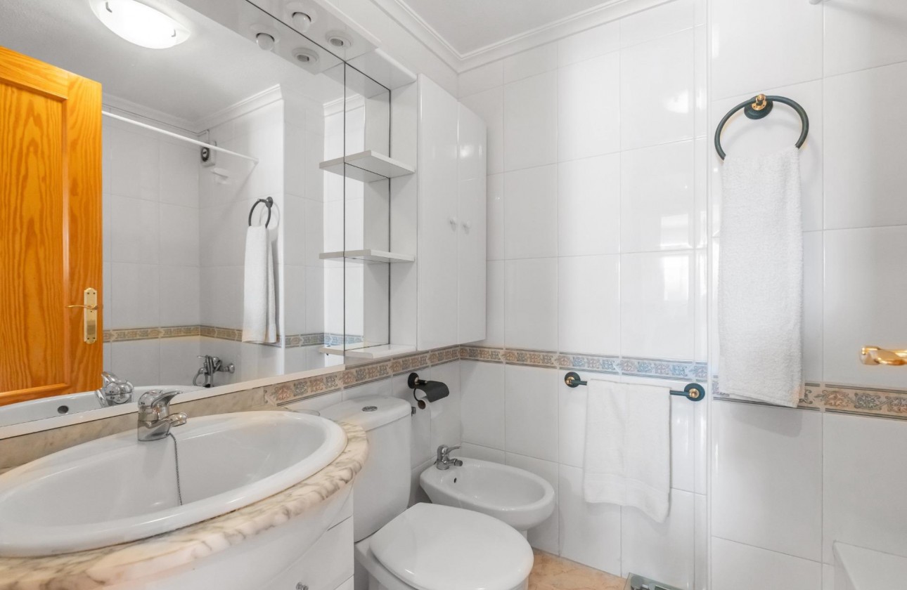 Reventa - Apartamento / piso - Torrevieja - Playa del cura