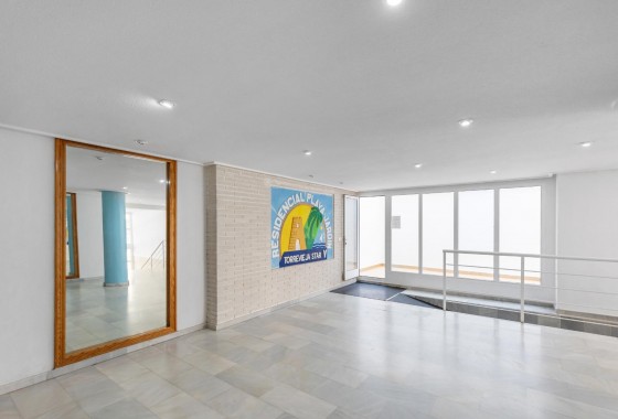 Reventa - Apartamento / piso - Torrevieja - Playa del cura