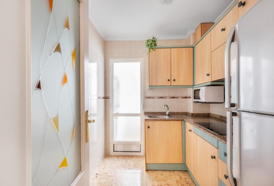 Resale - Apartment / flat - Torrevieja - Estacion de autobuses