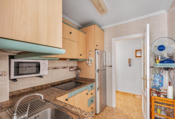 Resale - Apartment / flat - Torrevieja - Estacion de autobuses