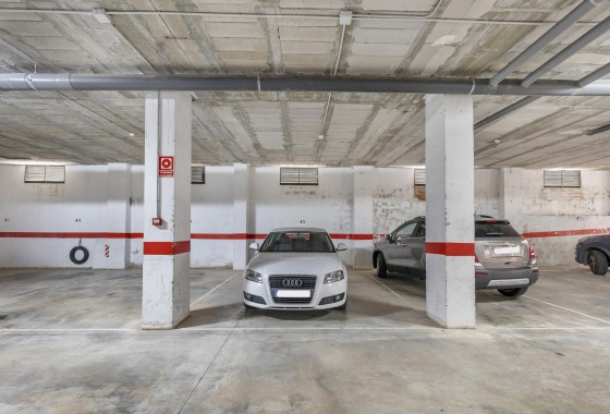Resale - Apartment / flat - Torrevieja - Estacion de autobuses