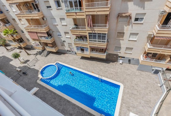Resale - Apartment / flat - Torrevieja - Estacion de autobuses