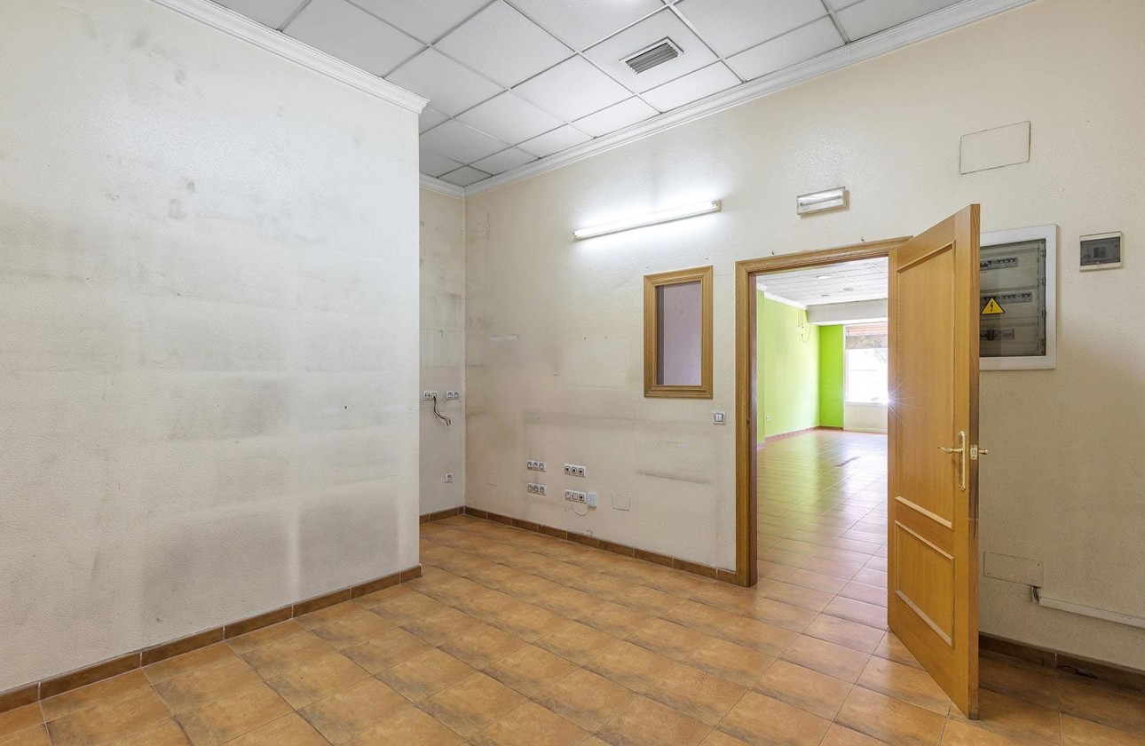 Revente - Commercial - Torrevieja - Centro