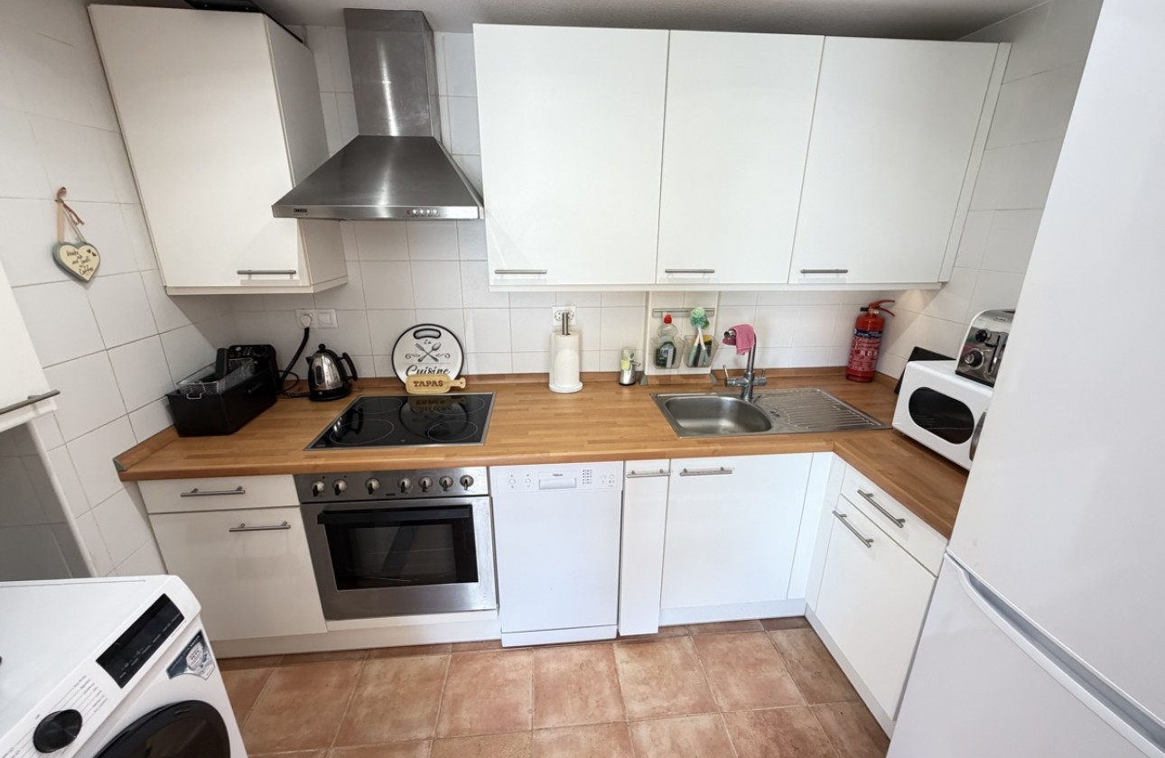 Resale - Apartment / flat - Villamartin