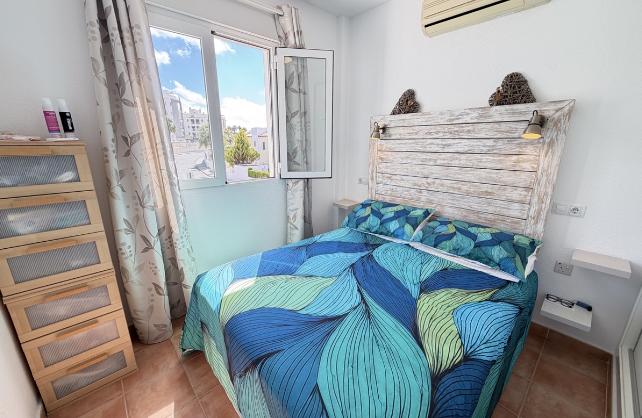 Resale - Apartment / flat - Villamartin