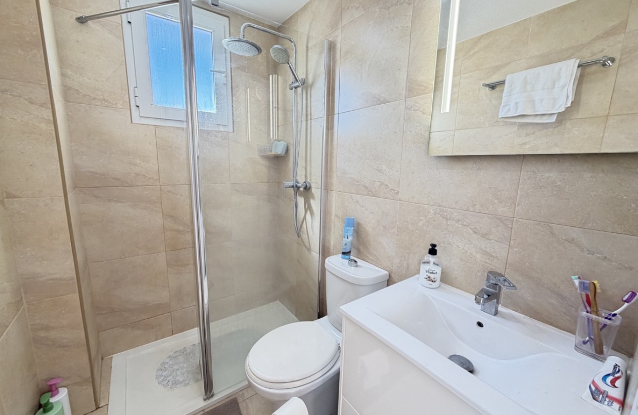 Resale - Apartment / flat - Villamartin