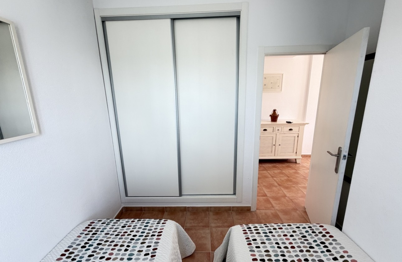 Resale - Apartment / flat - Villamartin
