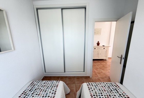 Resale - Apartment / flat - Villamartin