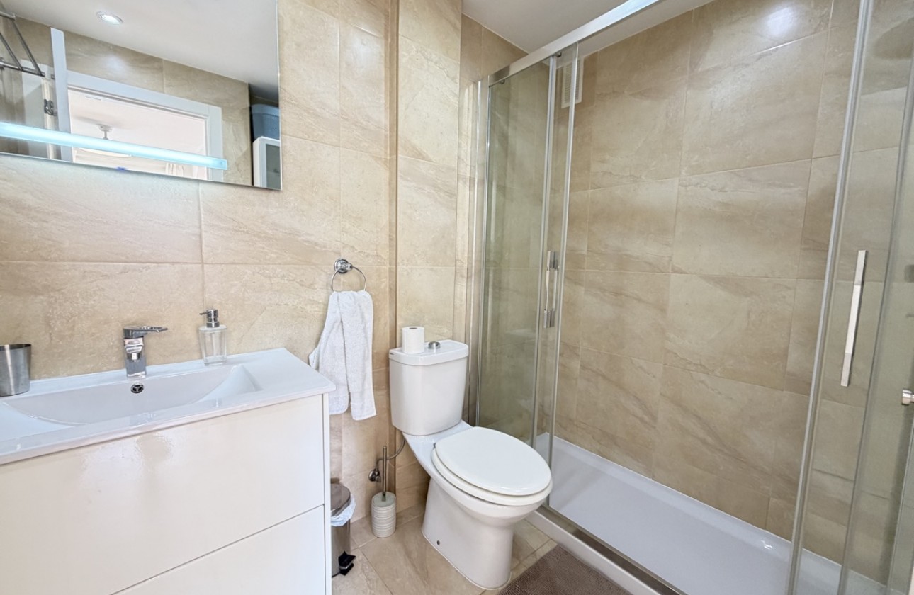 Resale - Apartment / flat - Villamartin