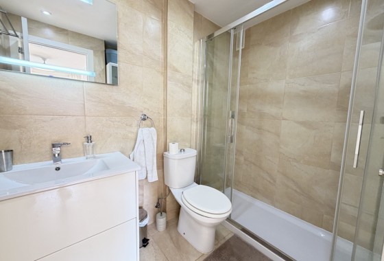 Resale - Apartment / flat - Villamartin