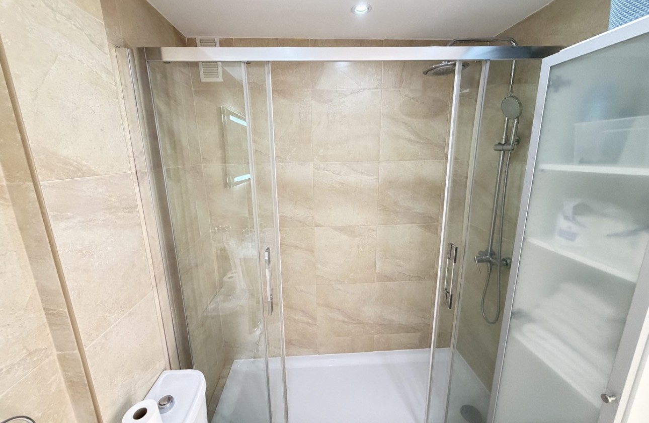 Resale - Apartment / flat - Villamartin