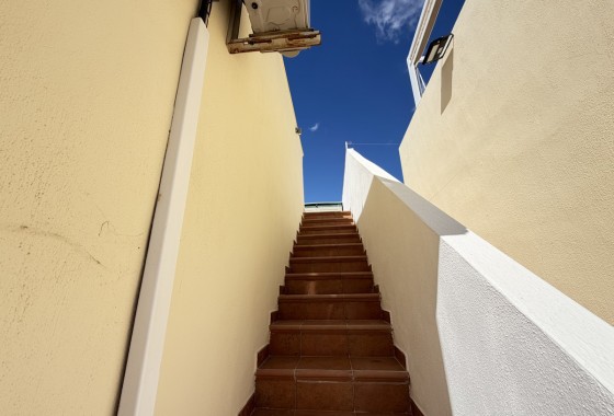 Resale - Apartment / flat - Villamartin