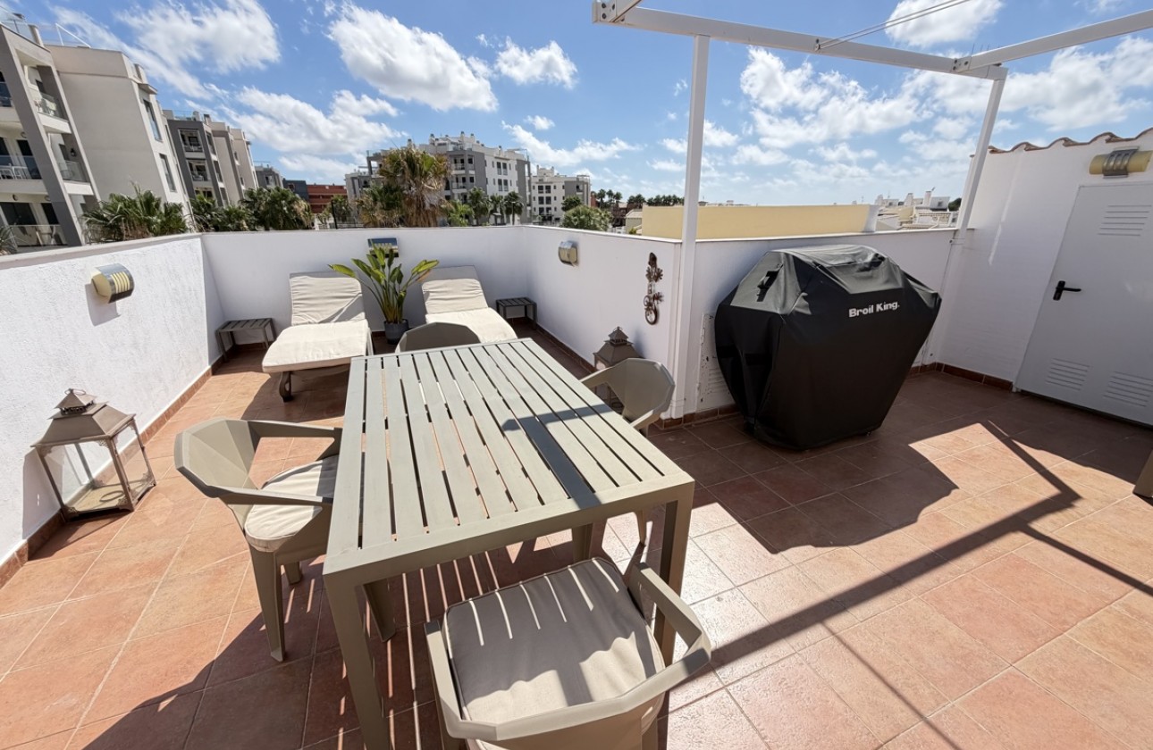 Resale - Apartment / flat - Villamartin