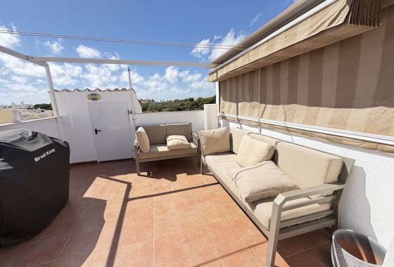 Resale - Apartment / flat - Villamartin