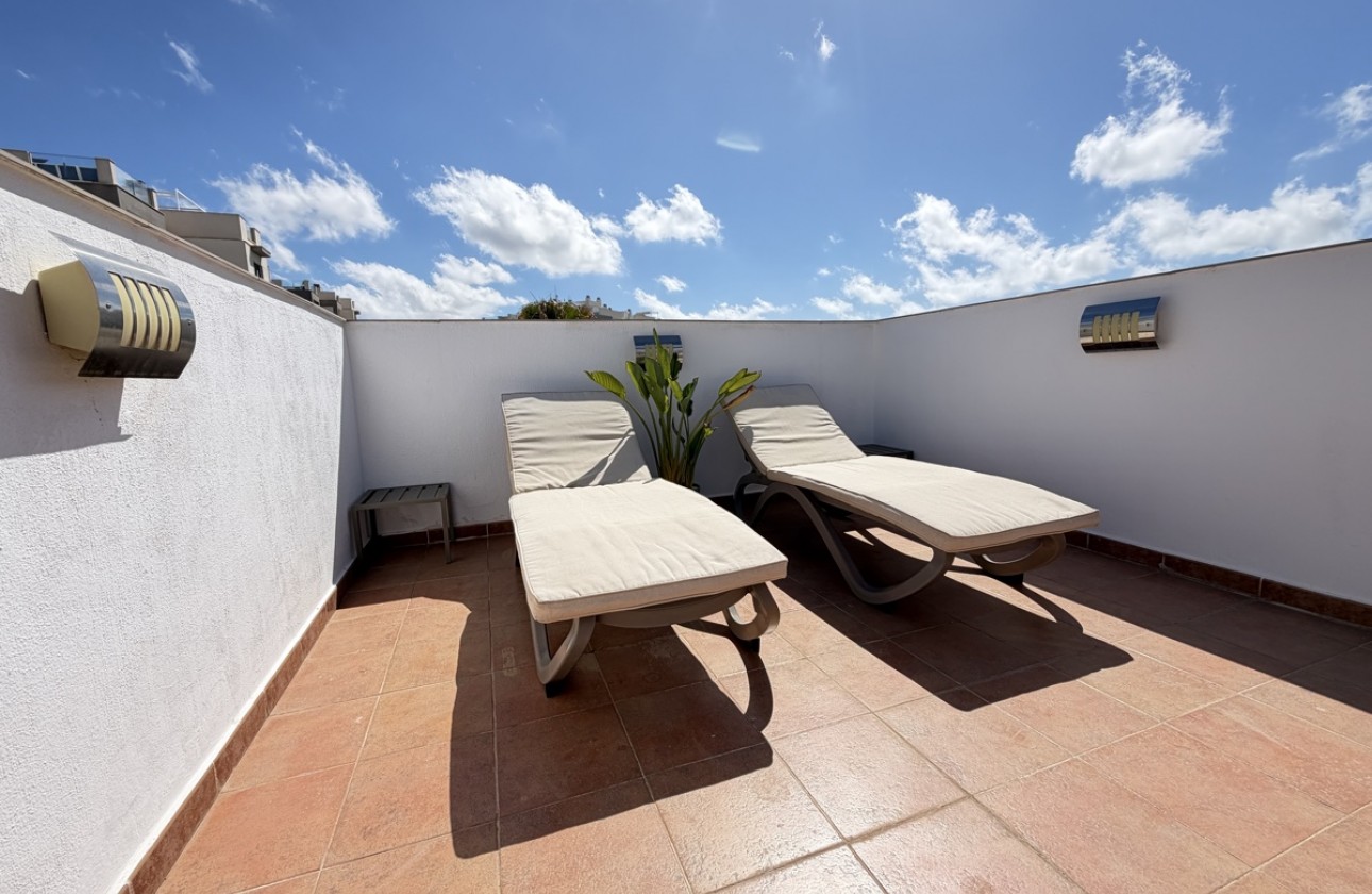 Resale - Apartment / flat - Villamartin