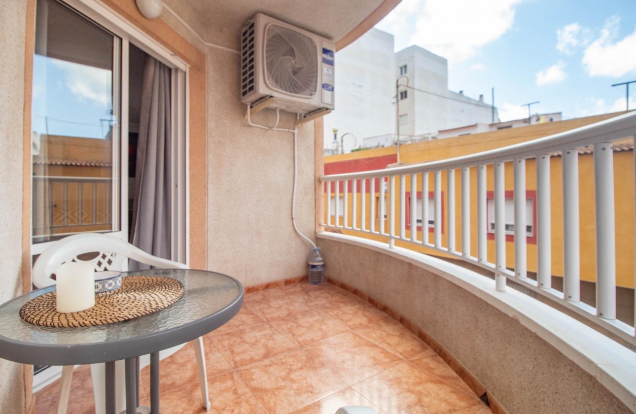 Revente - Appartement - Torrevieja - Centro