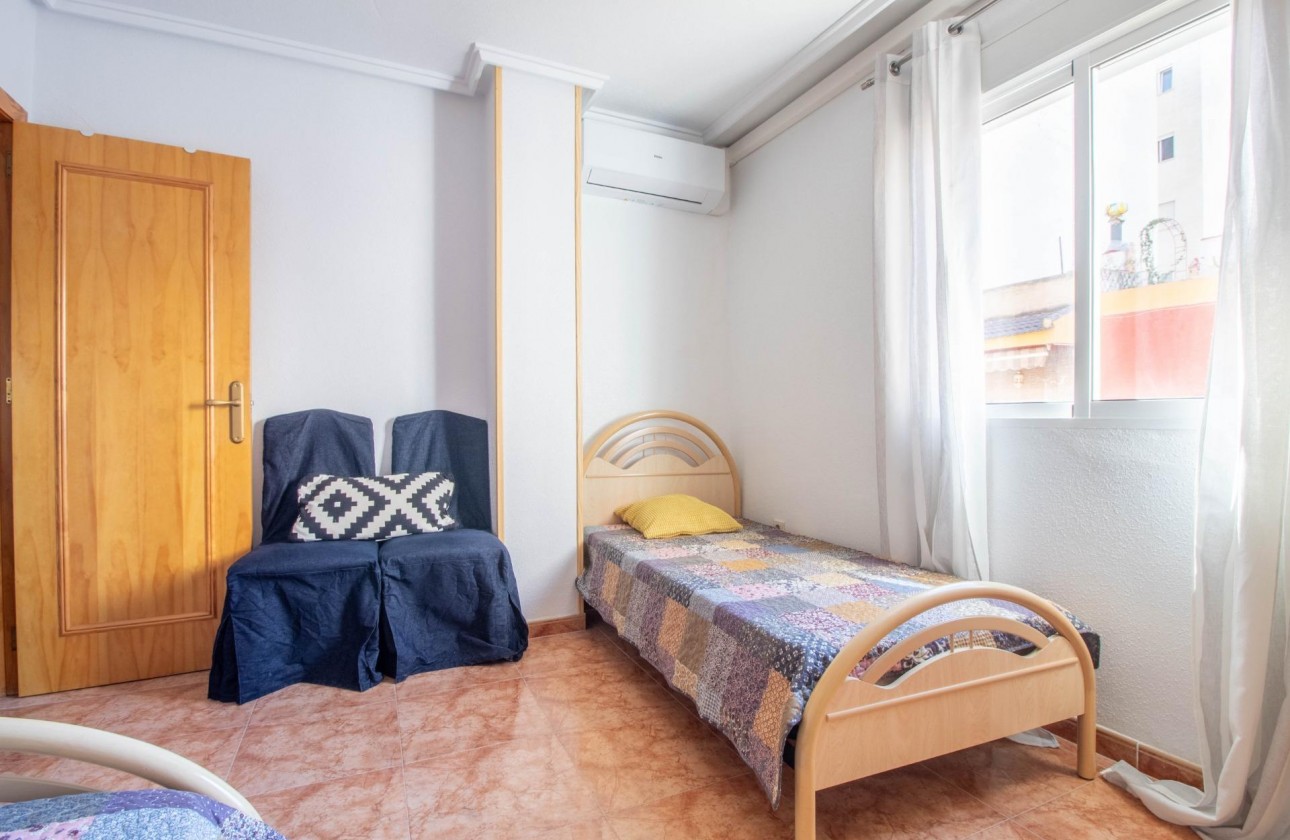 Revente - Appartement - Torrevieja - Centro
