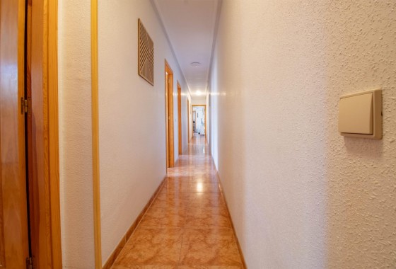 Revente - Appartement - Torrevieja - Centro