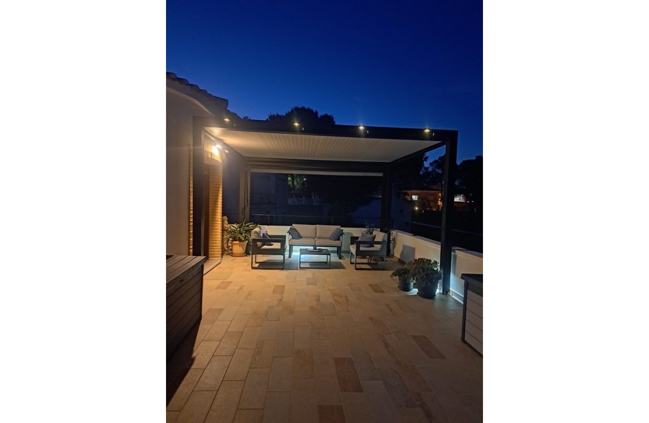 Resale - Villa - Pinar de Campoverde