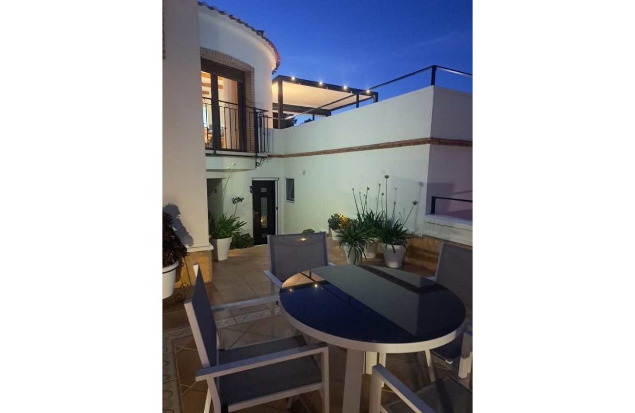 Resale - Villa - Pinar de Campoverde