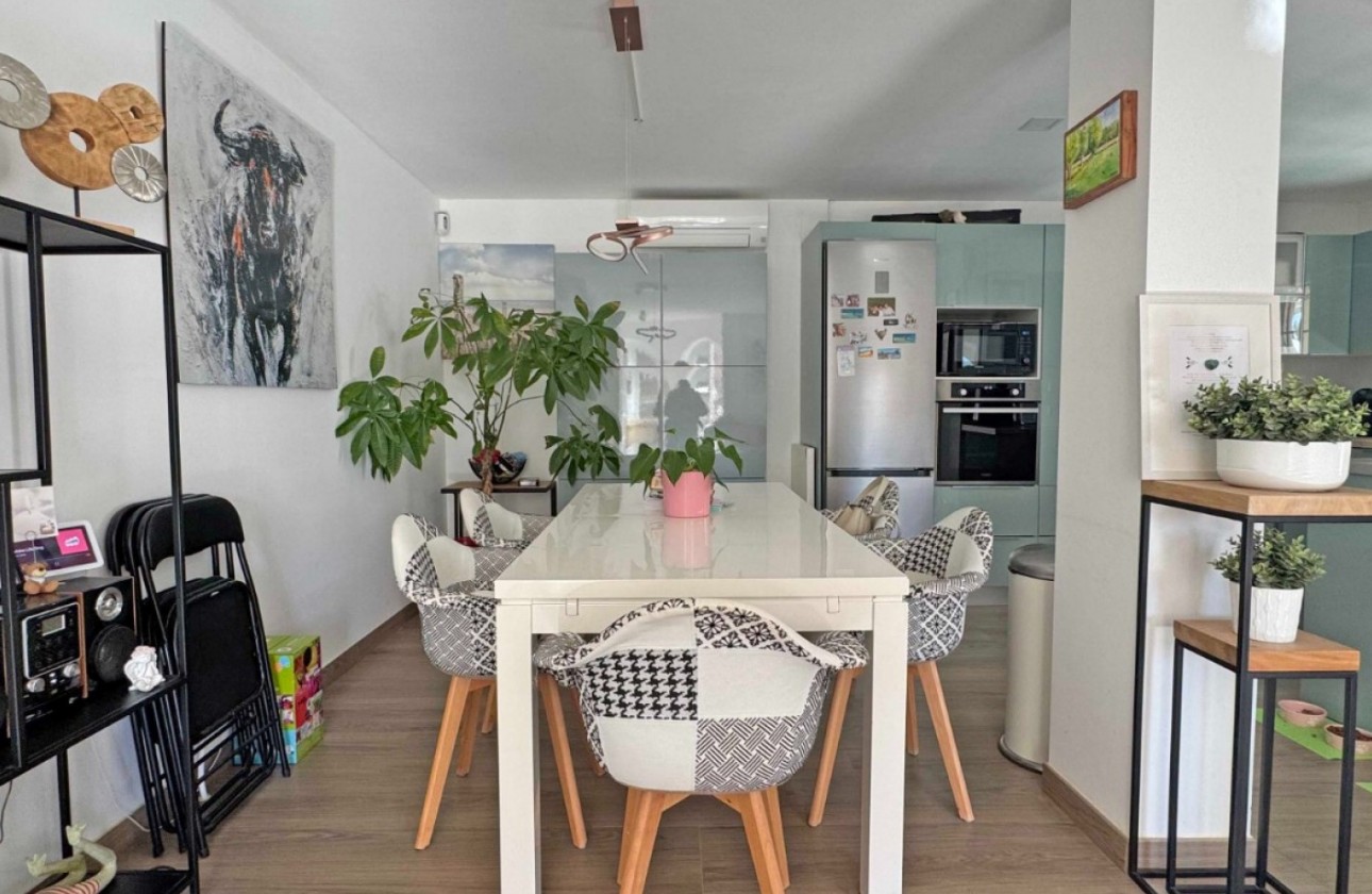 Resale - Villa - Orihuela Costa - Villamartín