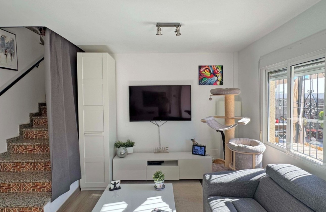 Resale - Villa - Orihuela Costa - Villamartín